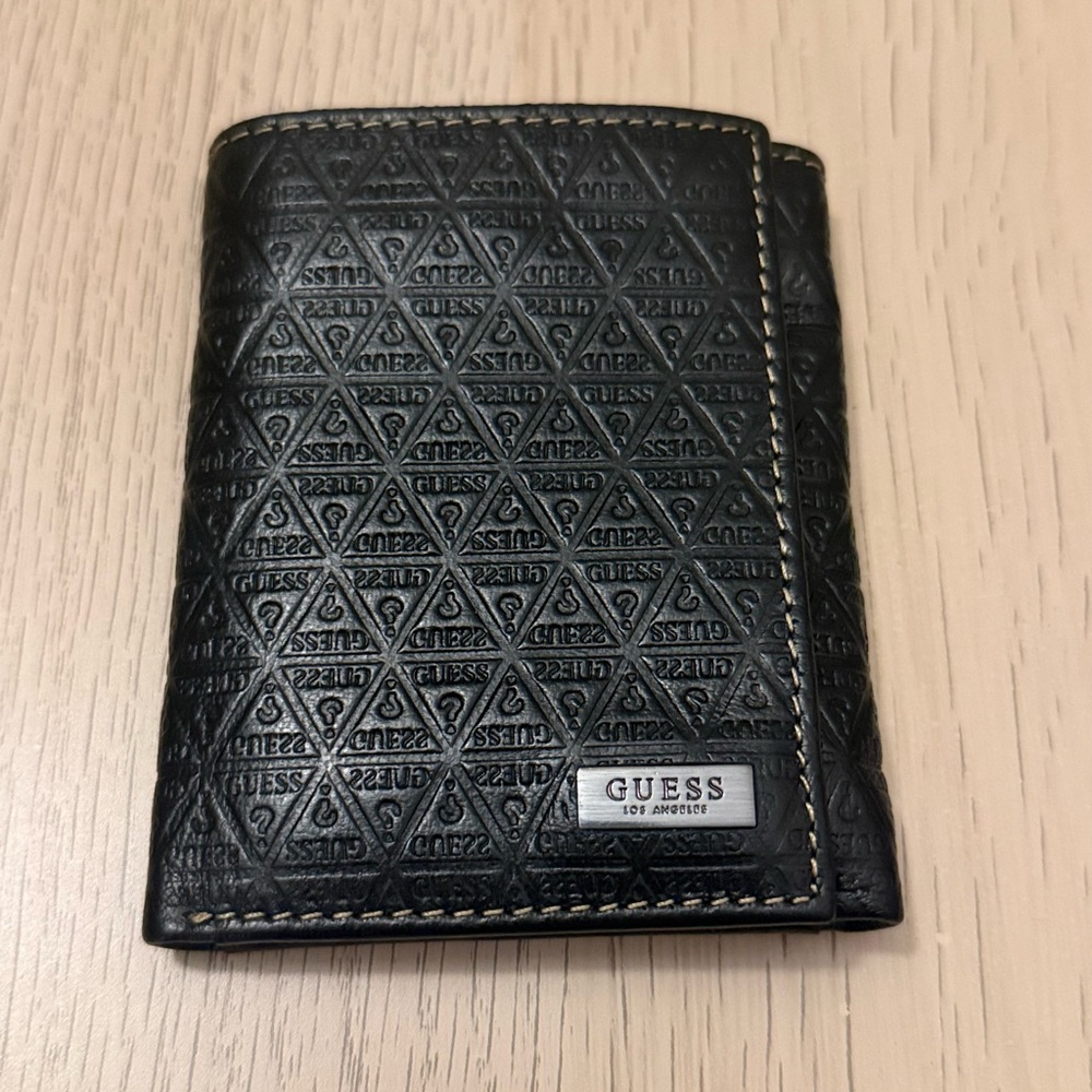 Guess Embossed Black leather wallet